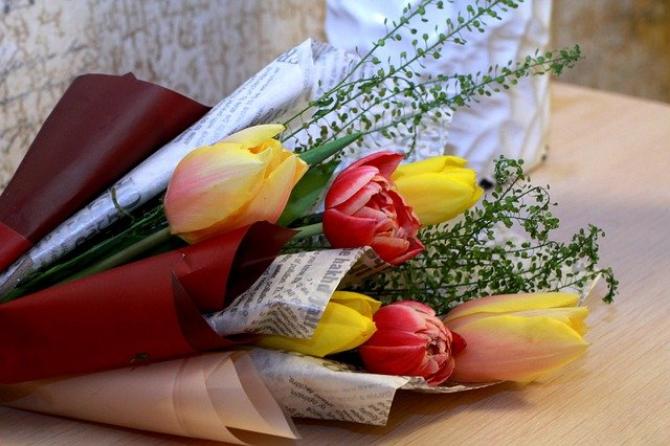 ЭНЕРАЛ поздравляет с международным женским днем!